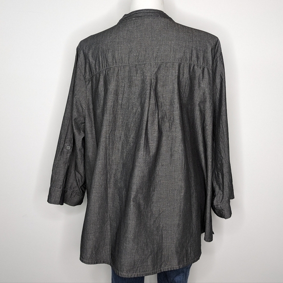 ✨3/$15  NWT Essentials grey sequin accent button down long sleeve top 4X - Picture 5 of 8